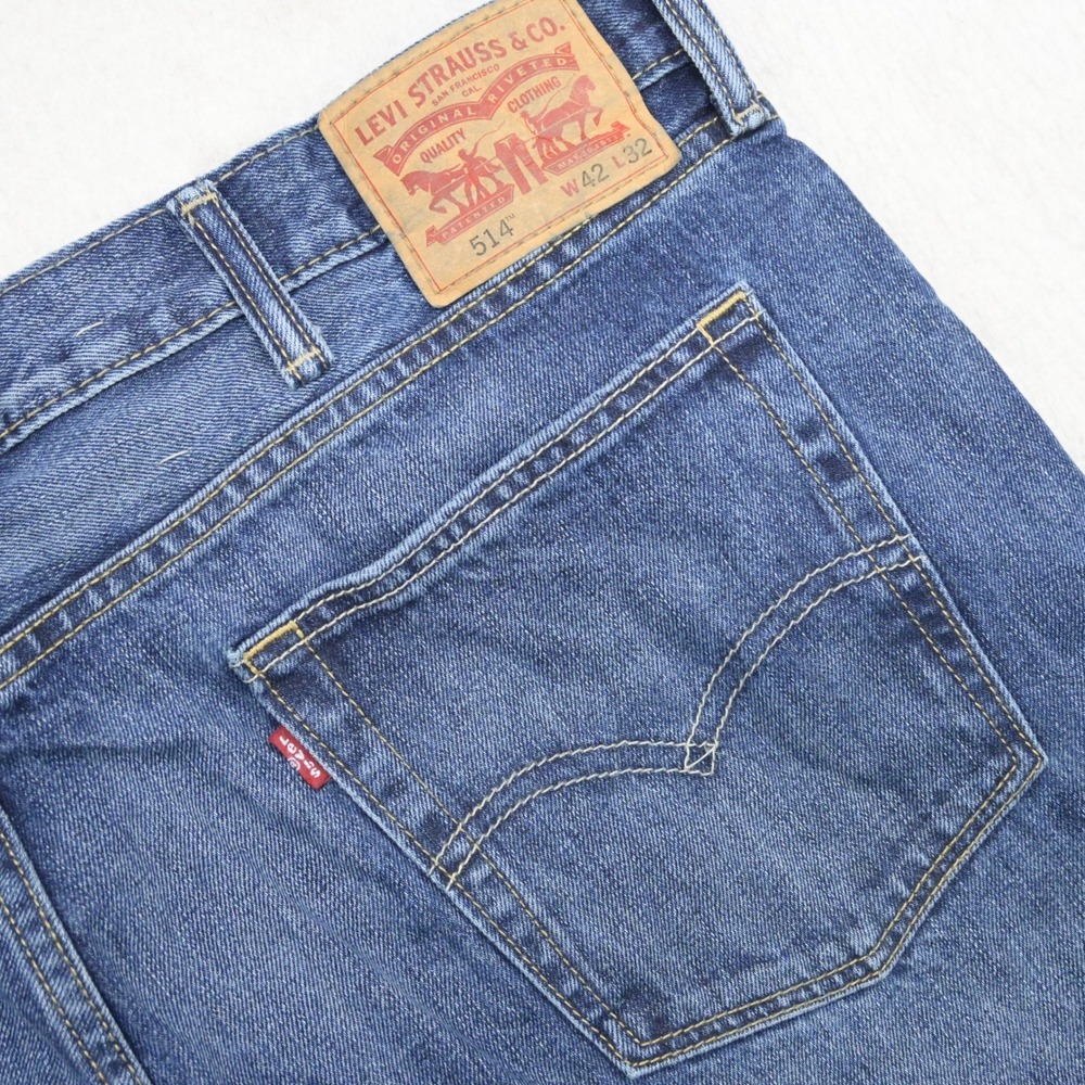 Levi's 514 Straight Leg Jeans Mens 42x32 Blue Denim Classic Fit